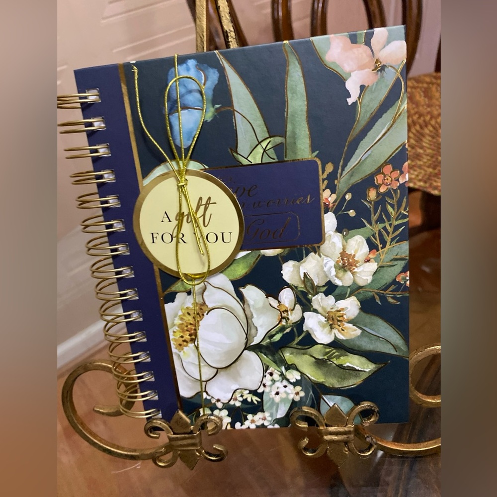 The Gracious Maker Journal.